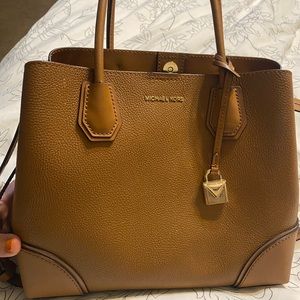 Michael’s Kors medium tote with tags and matching wallet (no tags)